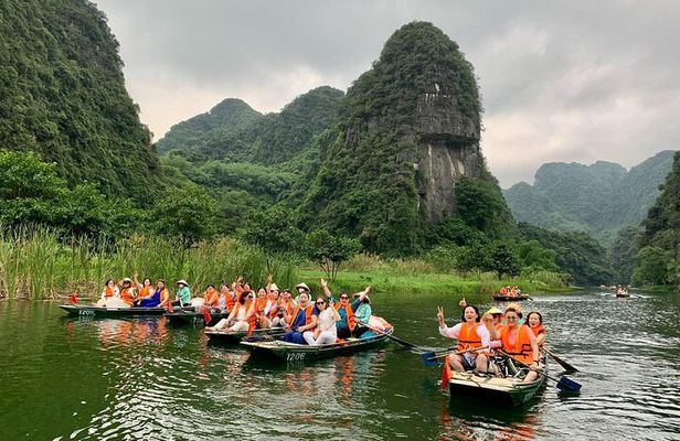 Bai Dinh Temple & Trang An & Mua Cave Tour (Bai Dinh Temple electric car (round trip), limousine bus, small boat boarding fee, lunch included)