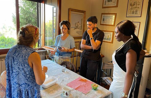 Cooking Class at Daniela's home in Rome