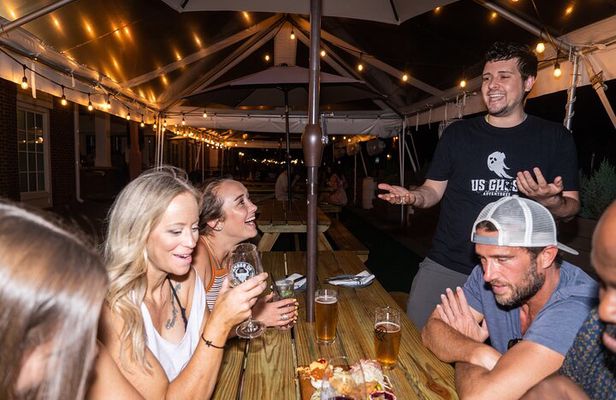 New York Ghosts Boos and Booze Haunted Pub Crawl