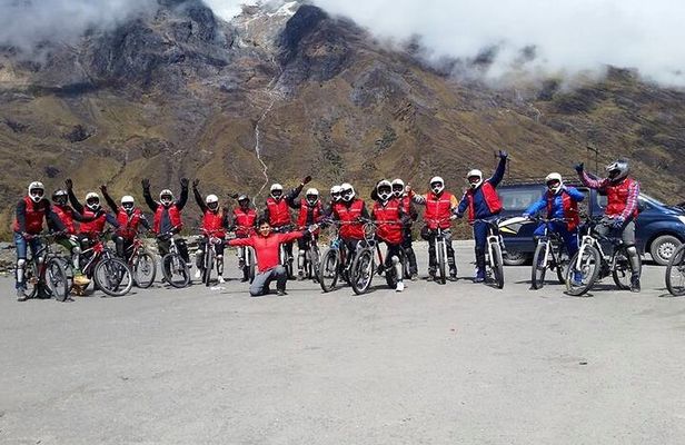 Inca Jungle trail to Machu Picchu in 4 days