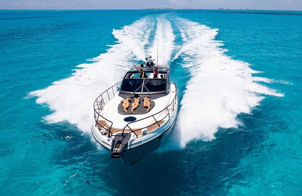 All Inclusive Cancun: Luxury Yacht 50´ Cranchi, 4hrs