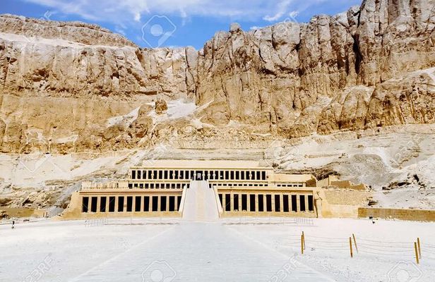 Hot-Air Balloon Ride Visit 6 Top Highlight sites in Lux west bank