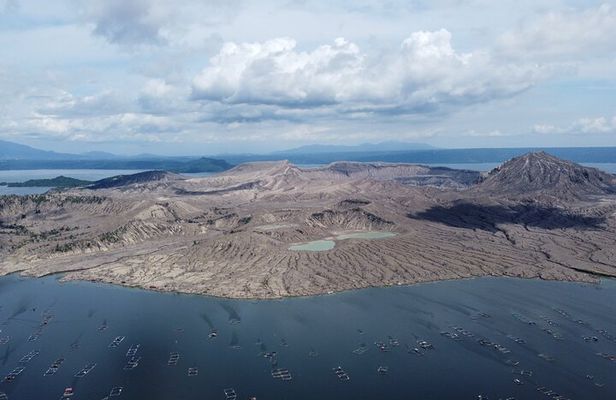 Taal Volcano Experience: Scenic Countryside and Volcano Tour