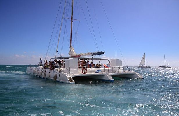 Saona island full day tours - catamarán party from santo domingo