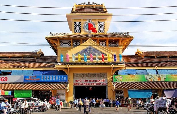 Private Guided Ho Chi Minh City Tour & Hidden Corner of China Town