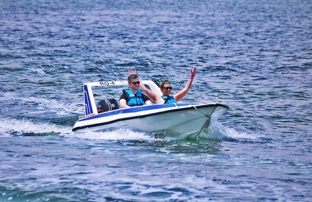 Drive Best Speedboat in Laguna Nichupte Cancún Jungle Tour