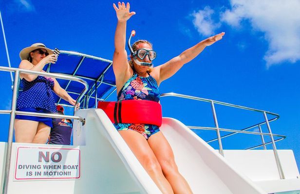 Buffet Lunch Exclusive Party Boat with Slide