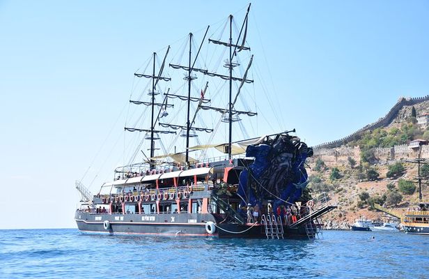 All-Inclusive Alanya Boat Tour with Lunch and Soft Drinks