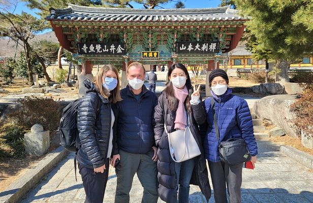 Busan Beomeosa Temple & Hongbeopsa Temple with temple lunch
