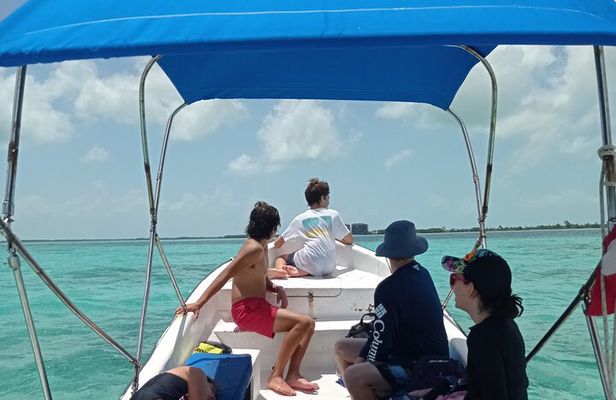 Private Snorkeling (Hol Chan Marine Reserve and Shark Ray Alley)
