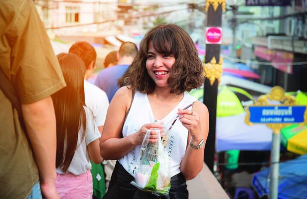 Amphawa & Railway Markets & Firefly Boat Ride: Multi-Lang Private Tour from BKK