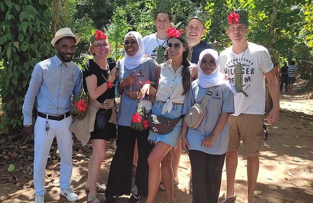 Spice Farm Tour with Traditional Cooking Lesson