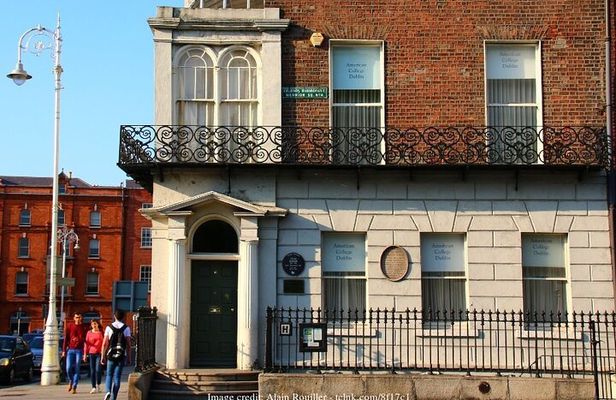 Dublin Off-The-Beaten-Path Private Literary Walking Tour