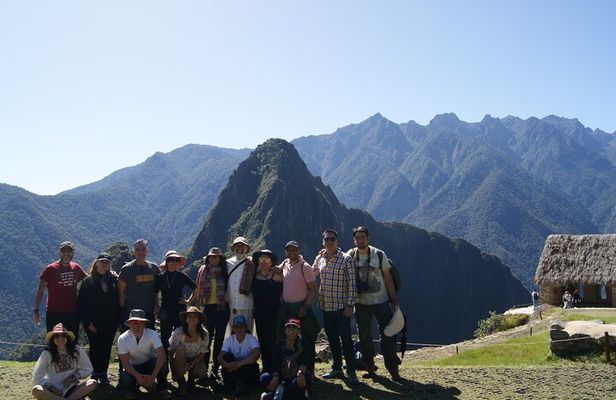 5 Day Tour Machu Picchu, Sacred Valley and Mountain of Colors