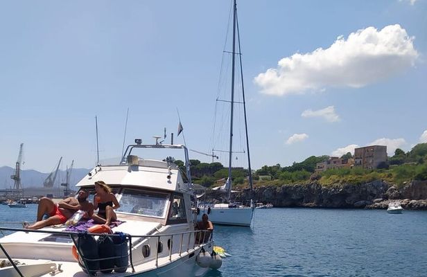 Guided day by boat from Palermo