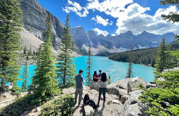 Banff Nat'l Park with Moraine Lake & Lake Louise | Private Tour
