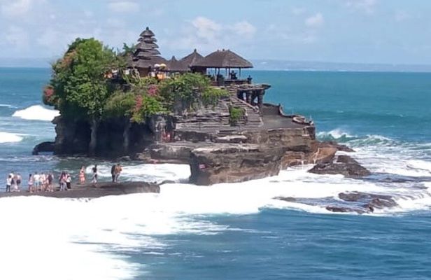 Half Day Tanah Lot Temple Private Guided Tour