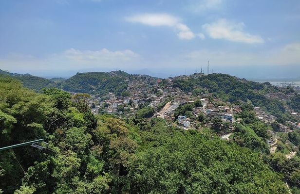 Private Tour: Santos & Guarujá Beaches (8H) - São Paulo Pickup