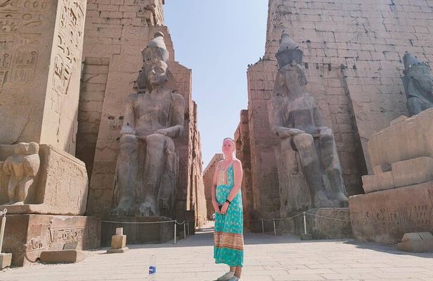 Full-Day Luxor Highlights : private guided tour East and West Banks With Lunch