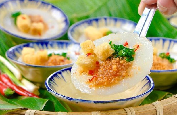 Saigon city tour & Street food