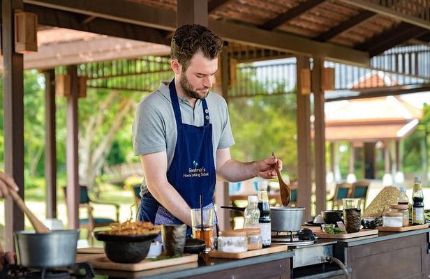 Morning Thai Cooking with Grandma - Market Visit & Farm Tour