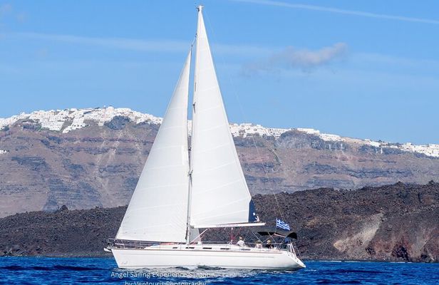 Santorini Private Daytime Sailing Tour with Meal, Drinks &Transfer included