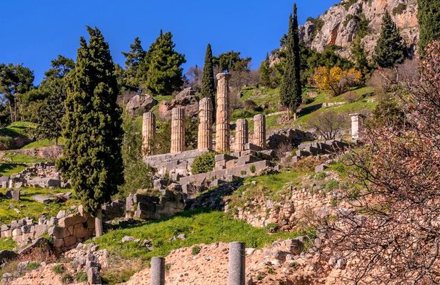 Delfi Full Day Private Sightseeing Tour