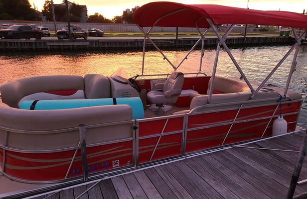 10 Passenger Pontoon Boat Rentals