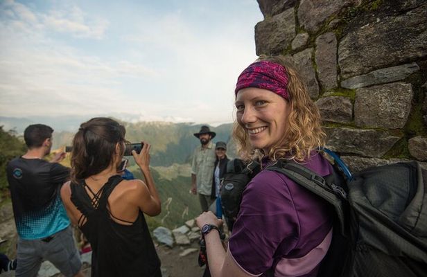 Private Full-Day Machu Picchu Tour by Train and Bus from Cusco