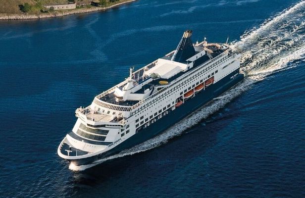 Oslo Tour in Luxurious Cruise from Copenhagen 