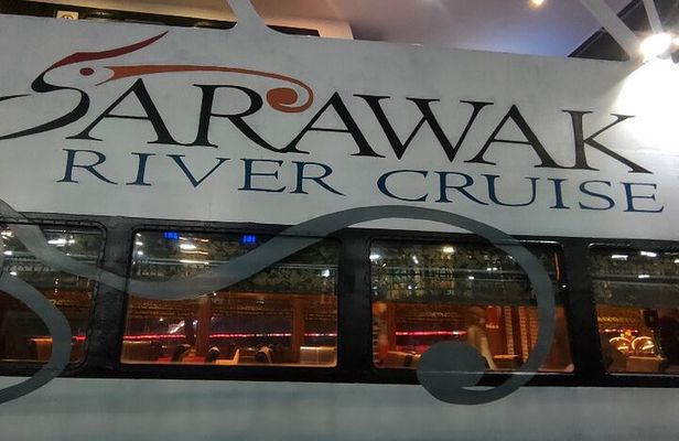 Kuching City Tour & Sunset River Cruise