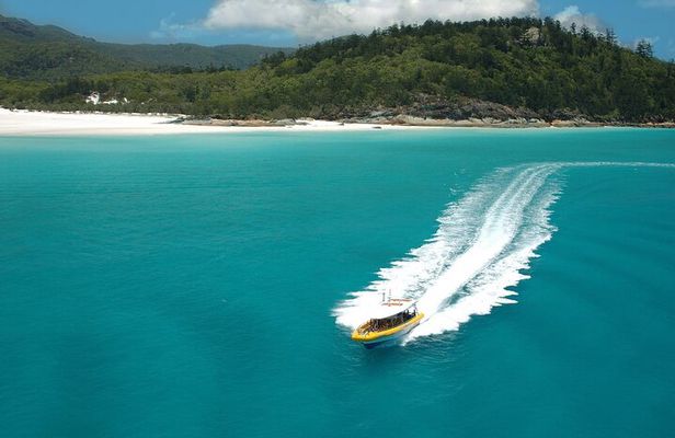 1-Day Whitsunday Islands Cruise: Whitehaven Beach and Hill Inlet
