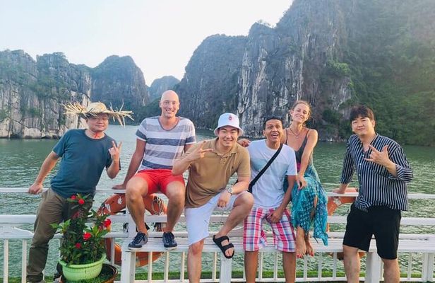 Mua Cave Tam Coc Ninh Binh - Halong Bay 2 days 1night