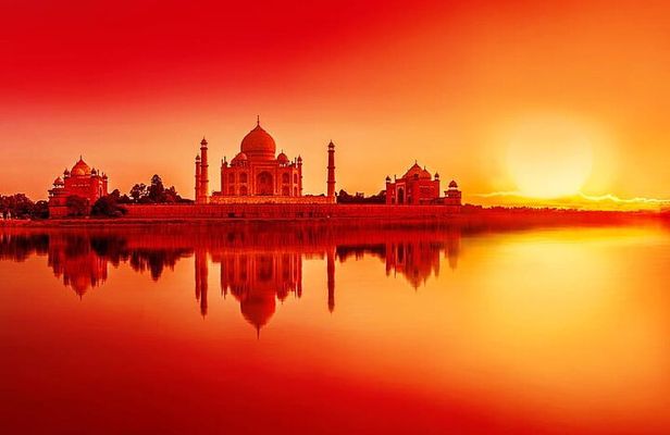 From Jaipur: Taj Mahal Sunrise & Agra Fort Private Tour
