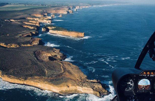 Melbourne to 12 Apostles VIP Helicopter Tour (1 hour Flight)