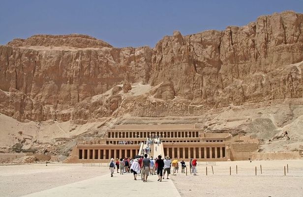 2 Day Trip from Hurghada to Luxor with Lunch Small Group