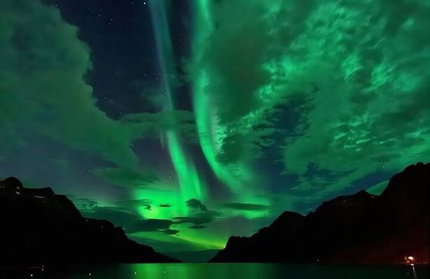 Yellowknife 5-Day Northern Lights Adventure:Aurora&Arctic Wonders