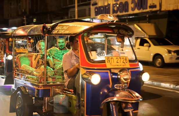 Bangkok Best Midnight Food Tour by Tuk Tuk