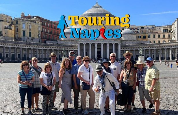 Private Guided Tour to discover the Heart of Naples 