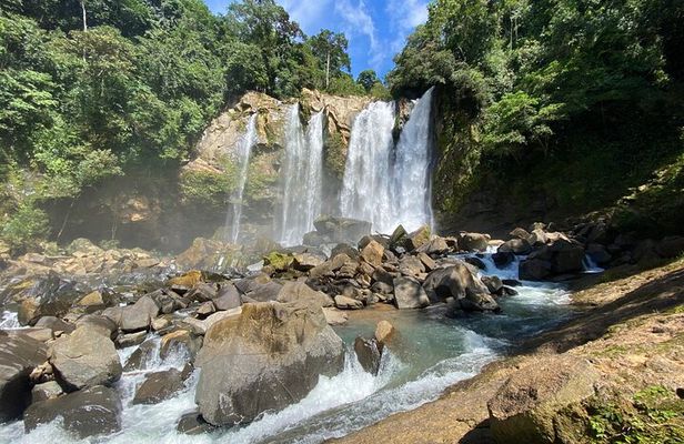 Nauyaca Waterfalls Tour from Uvita