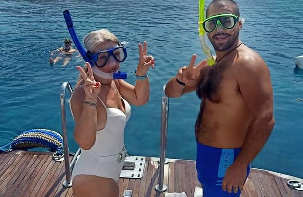 Snorkeling by Boat to Ras Mohamed and White island excursion in Sharm
