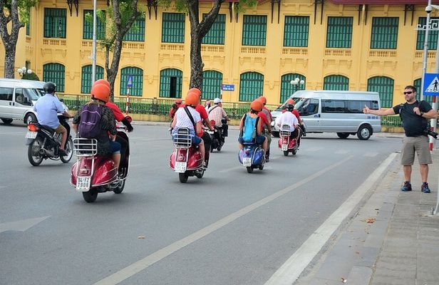 Hanoi Back Streets Vespa Tours: Hanoi Vintage Vespa Tours City