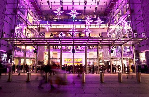 Private Holiday Movie Sites and City Lights Guided Tour