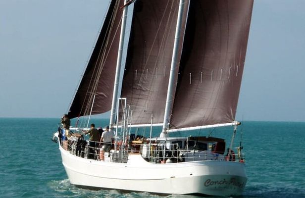 2-Hour Sunset Sailing With Wine In Stock Island