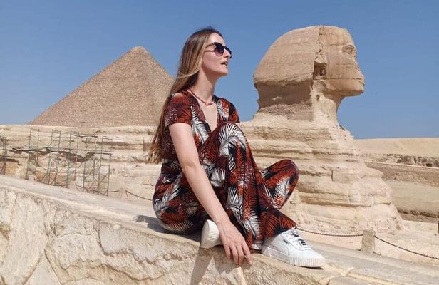 8-hours Giza pyramids ,sphinx , Sakkara step pyramids Memphis old city