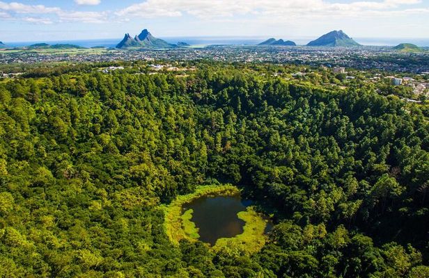 The South of Mauritius: 23-Colored Earth & Rhumerie de St Aubin