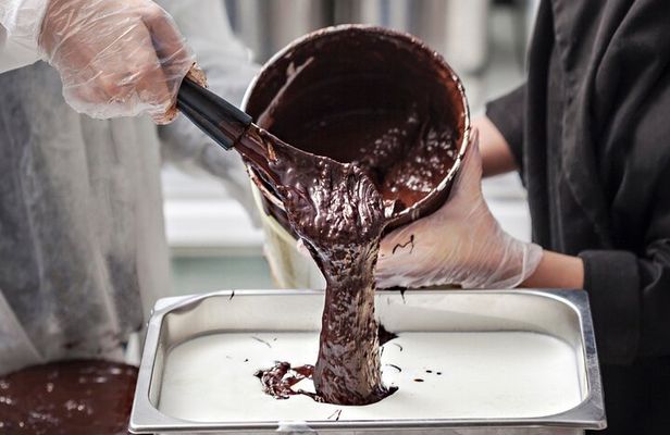 Florence Semi-Private Gelato Making Experience with Max 6 People