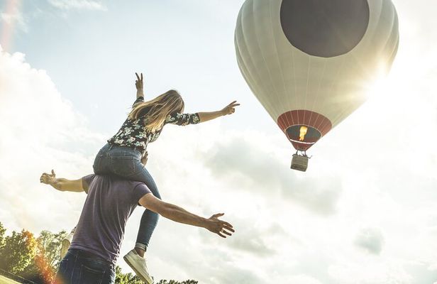 Hot Air Balloon and Wine Tasting Private Guided Tour