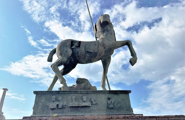Pompeii Guided Tour with Skip-the-Line Entry
