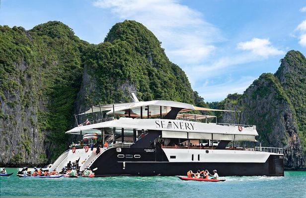 Luxury Boat to James Bond Islands with Lunch and Sunset Dinner